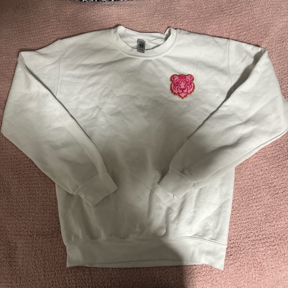 Gildan White Sweatshirt with Pink Embroidery